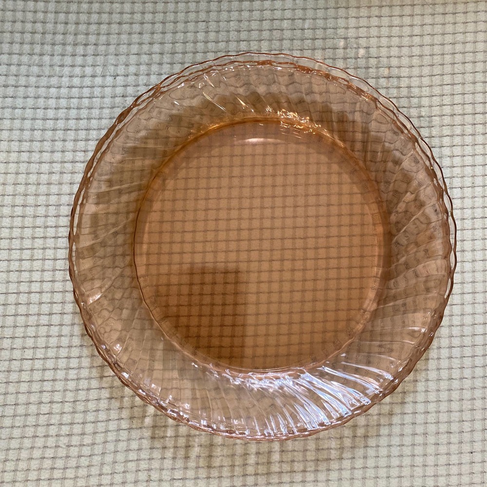 Arcoroc France 9” plates. Set of 4.